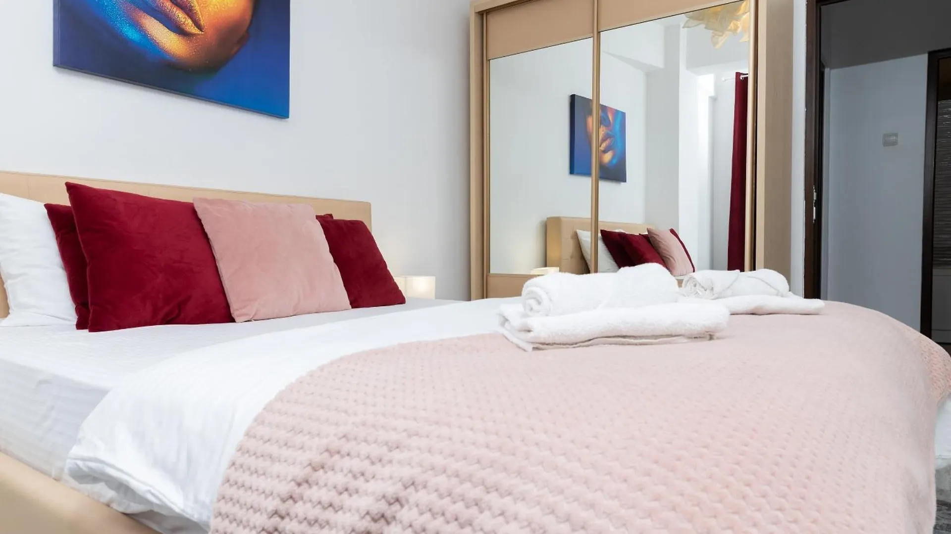Apartman Old City Deluxe Apart - River View ! Bukarest Románia