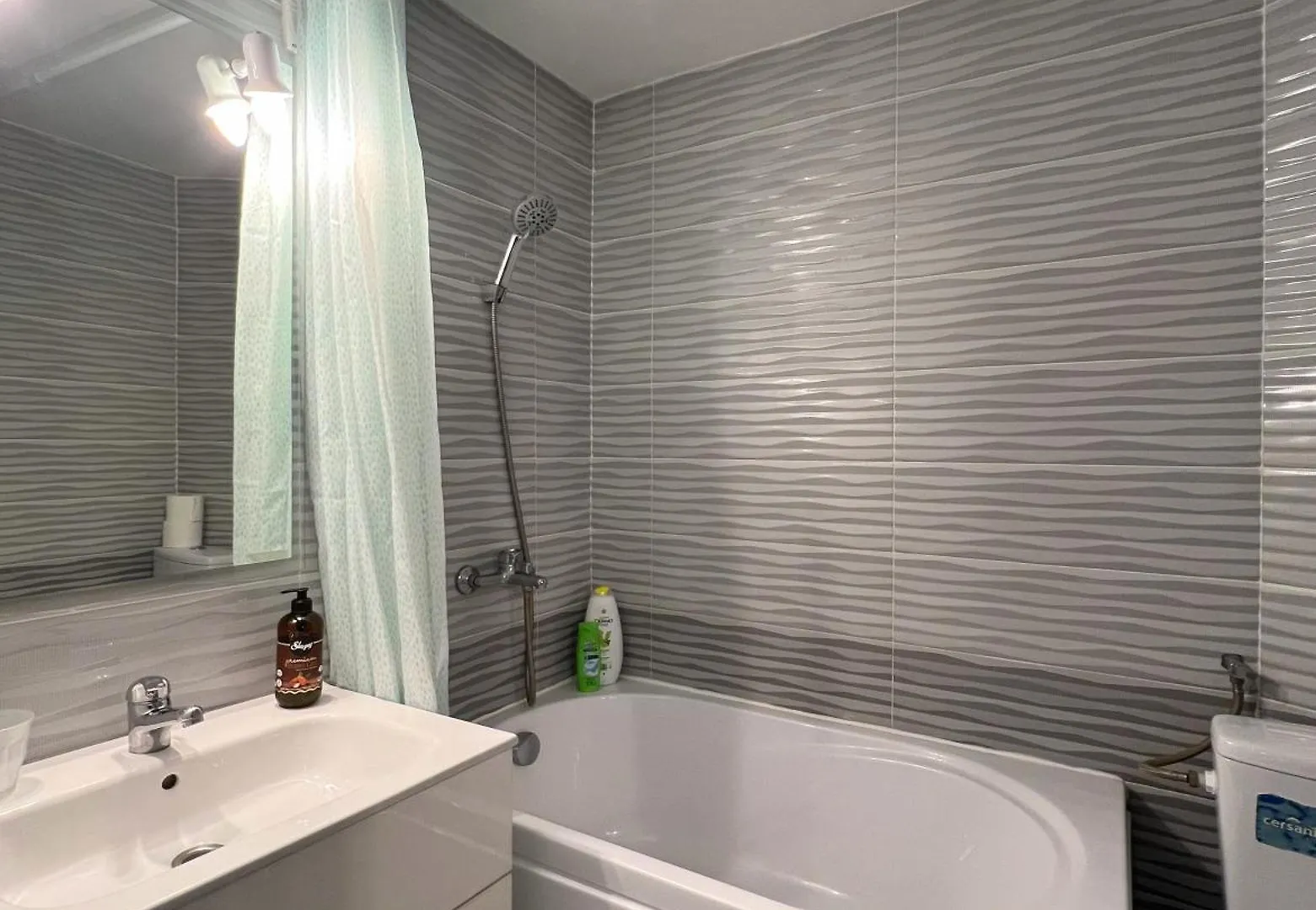 Old City Deluxe Apart - River View ! Bukarest Apartman